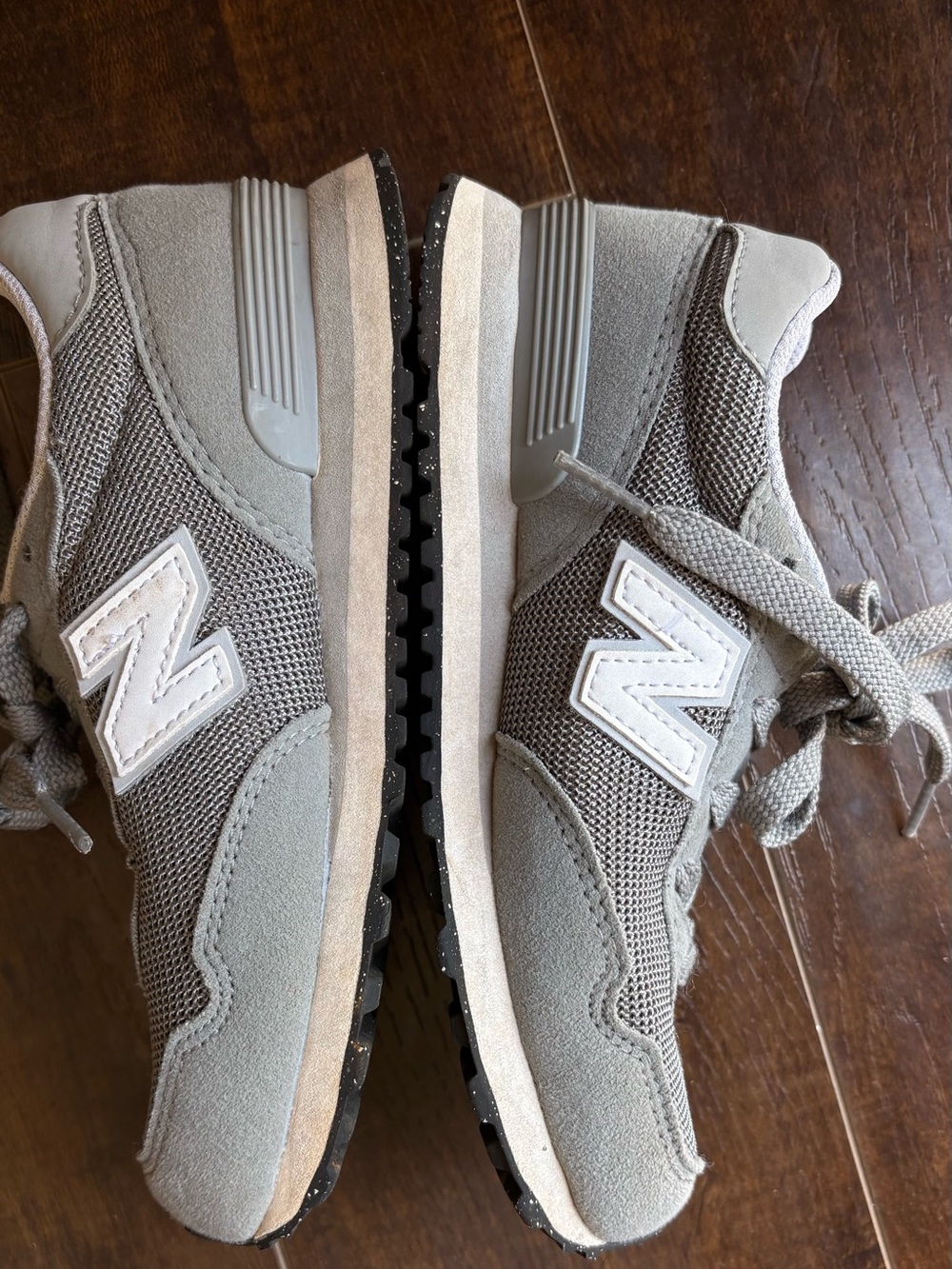 New Balance Boys Grey Retro Runner Sneakers